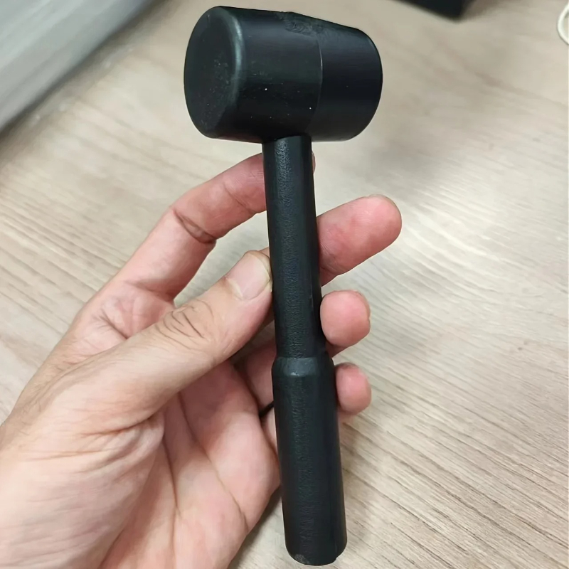 Woodworking Gift Ideas - ค้อนสีดำ - เครื่องมือที่ทนทานและใช้งานได้หลากหลายสำหรับงาน DIY ซ่อมแซมบ้าน และงานอุตสาหกรรม