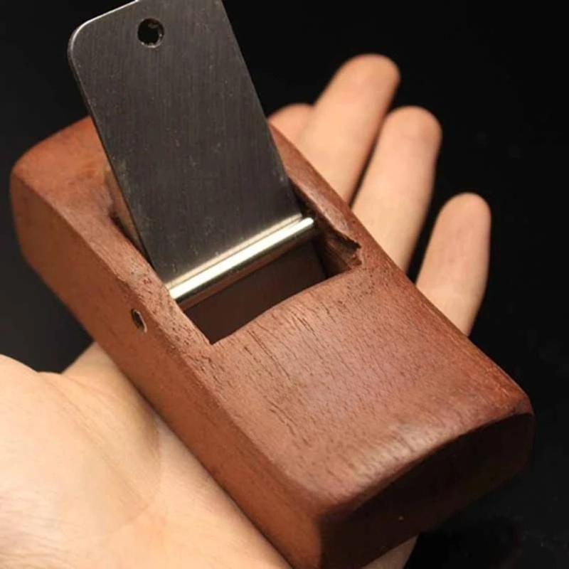 เครื่องไสไม้ขนาดเล็กแบบมือถือ  - Woodworking Free Plans บทวิจารณ์และราคา