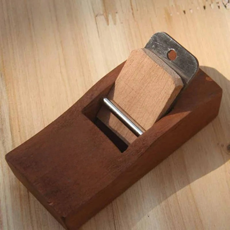 เครื่องไสไม้ขนาดเล็กแบบมือถือ  - Woodworking Free Plans บทวิจารณ์และราคา