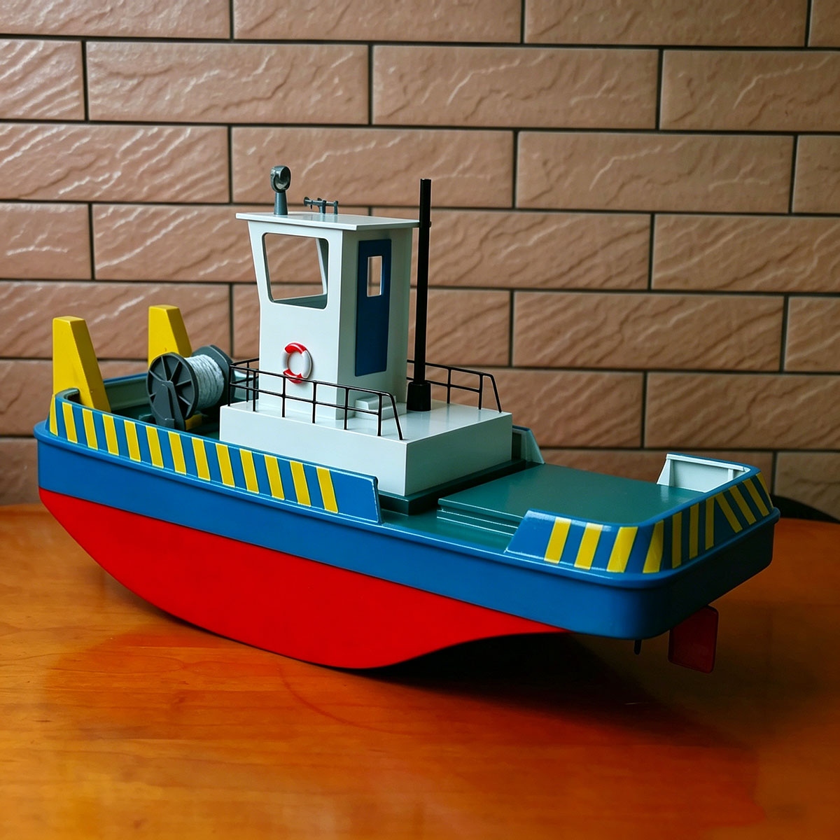 เรือบังคับวิทยุ RC ขนาด 50 ซม. - Woodworking Simulator บทวิจารณ์และราคา