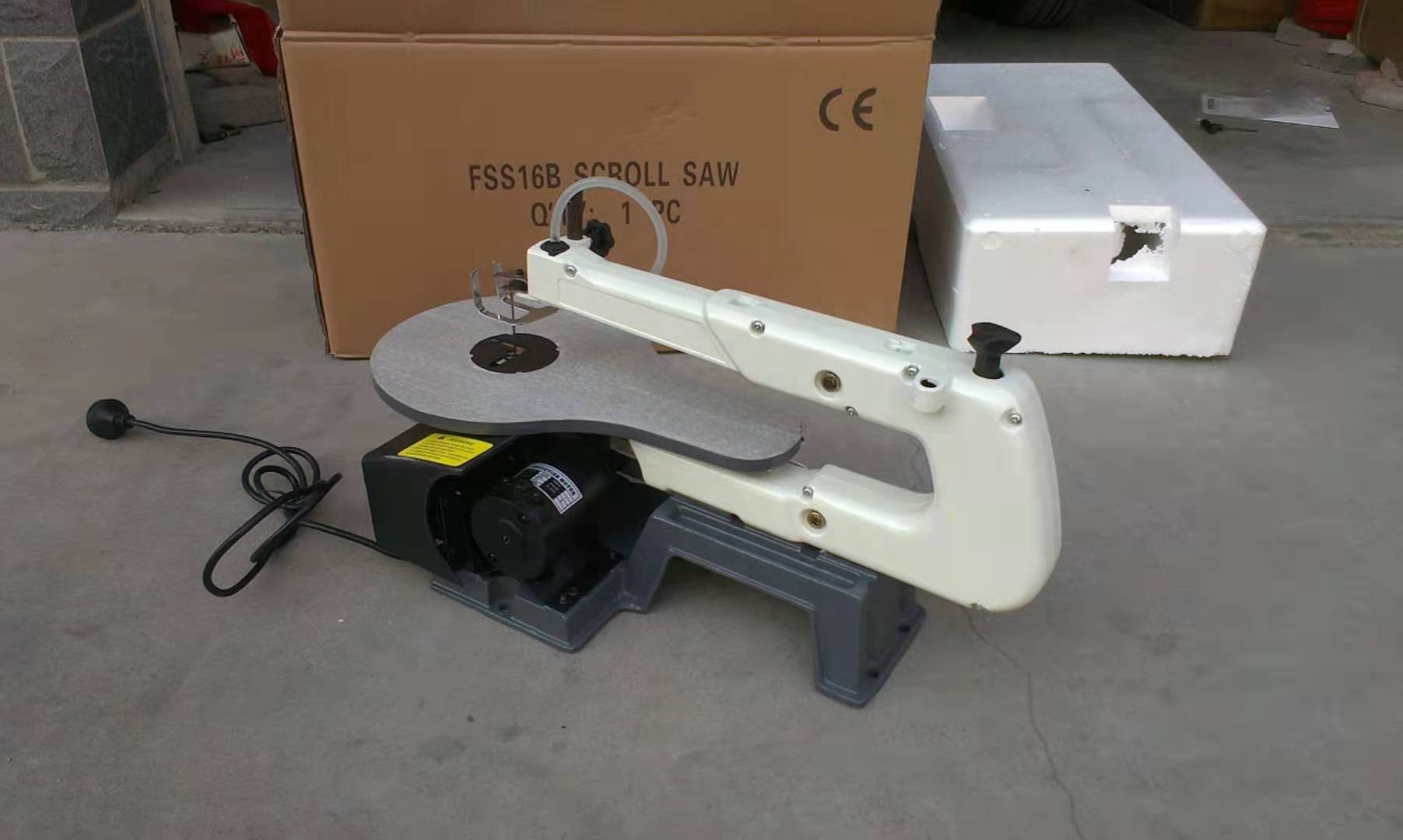 เครื่องตัดไม้แบบตั้งโต๊ะสำหรับ - Woodworking Industry บทวิจารณ์และราคา